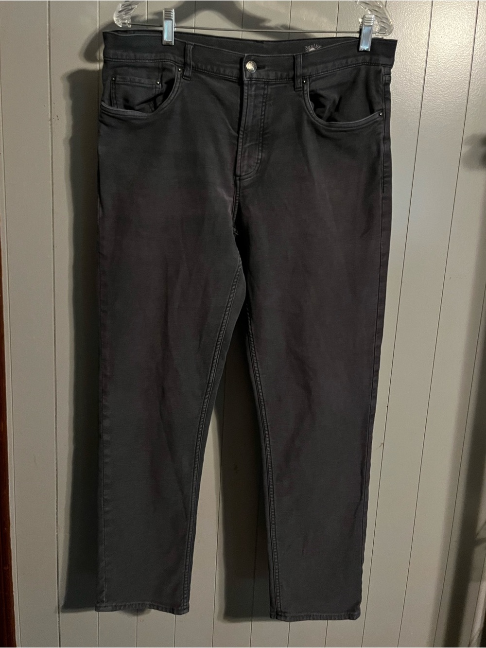 Faherty mens gray stretchy jeans 35 waist